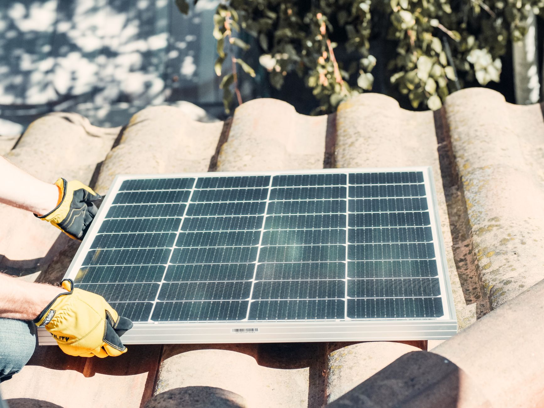Installateur panneaux solaires équipe à Metz